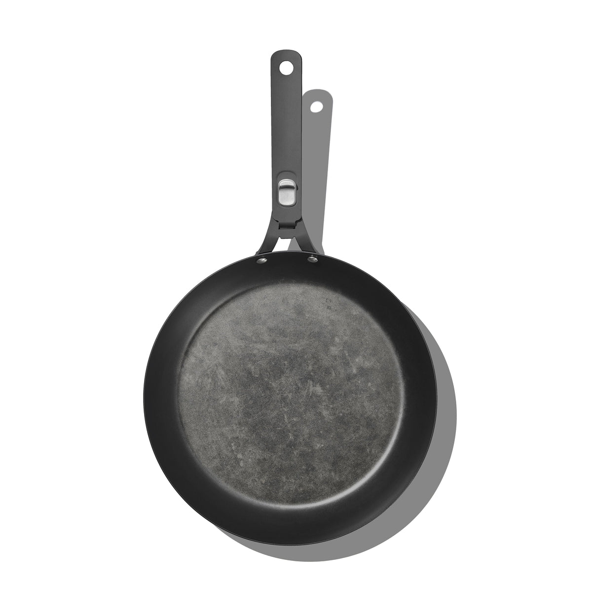 outdoor-12-inch-carbon-steel-pan-with-removable-handle-l6 od__2059650001_12incarbonsteelpan_96_rgb.jpg