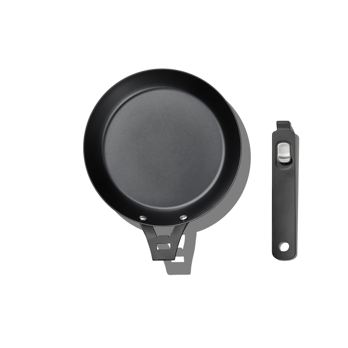 carbon-steel-with-removable-handle-8in-pan-f0 od__2059660001__8incarbonsteelpan_75_rgb.jpg