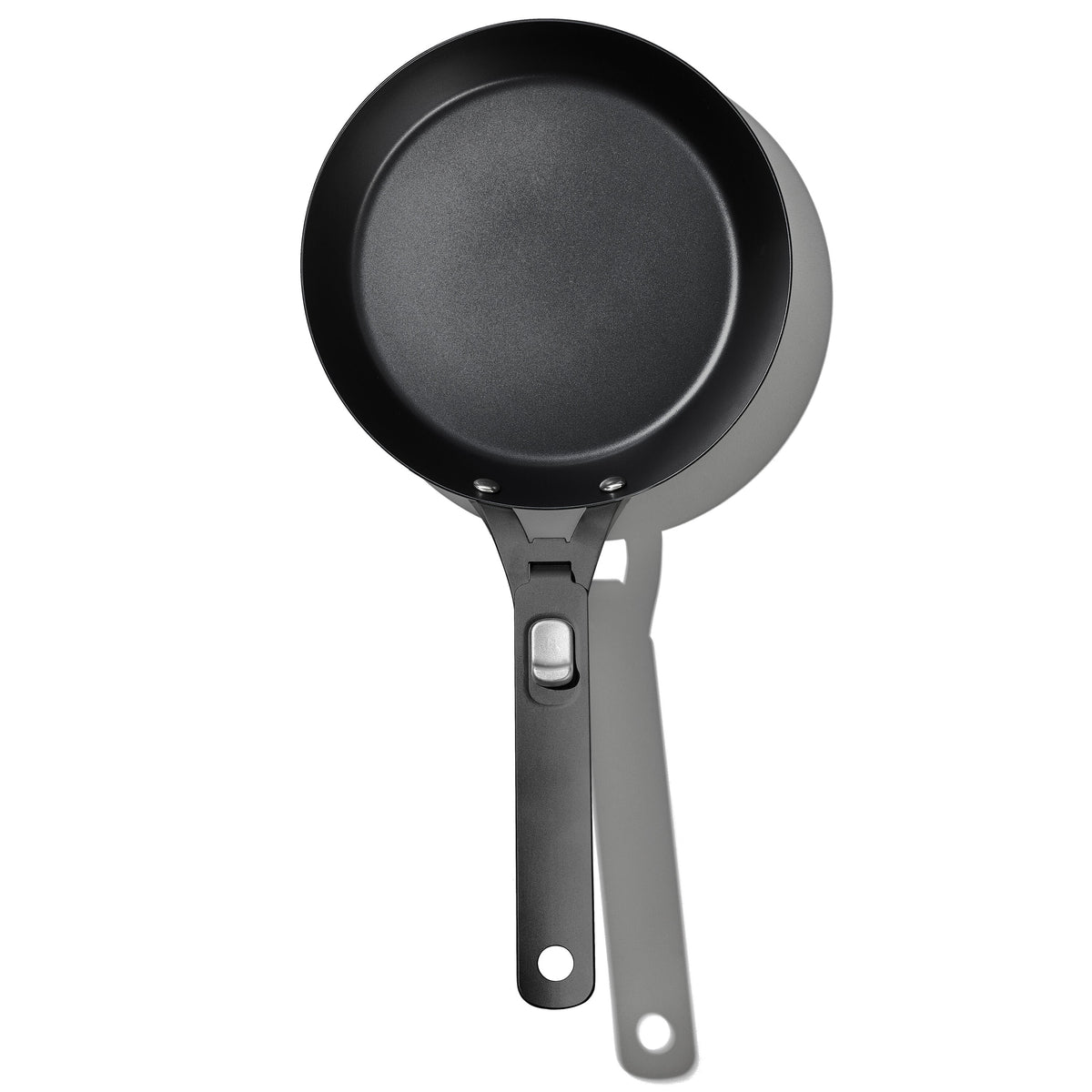 carbon-steel-with-removable-handle-8in-pan-f0 od__2059660001__8incarbonsteelpan_76_01_rgb.jpg