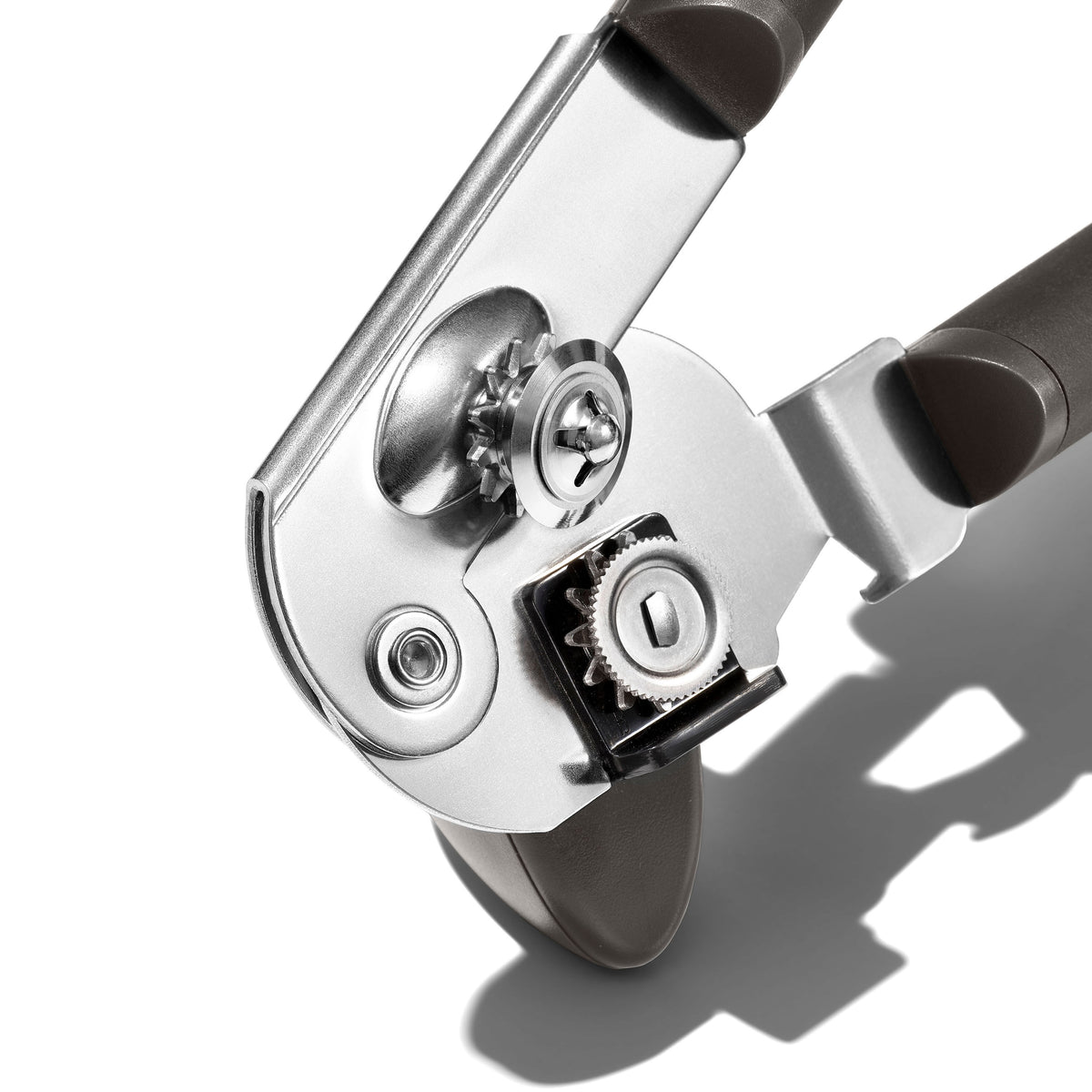 oxo-outdoor-can-and-bottle-opener-v6 odr_9107900_081720_51_rgb.jpg