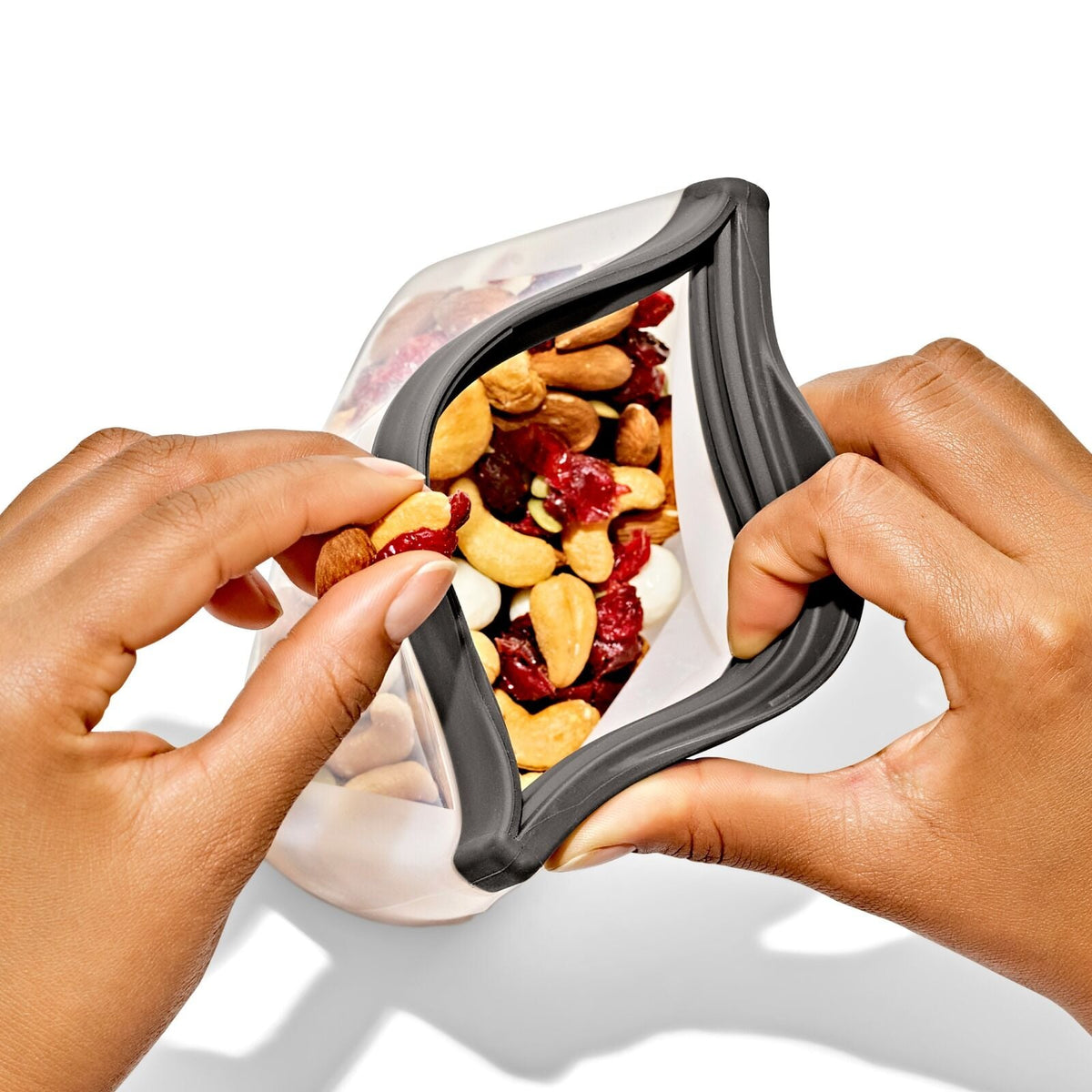 outdoor-silicone-reusable-stand-up-snack-bag-12-oz-v7 odr_9112800_siliconestandupsnack12oz_pdp_03.jpg