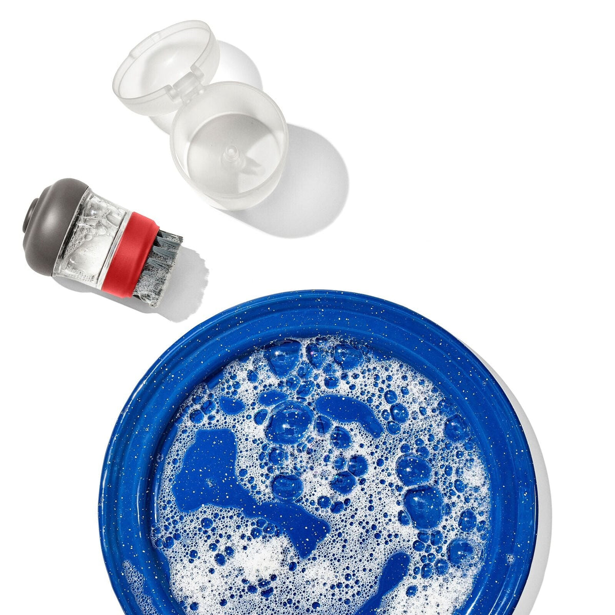 outdoor-soap-dispensing-dish-brush-with-storage-case-q9 odr_9209700_soapdispensingbrush_11.jpg