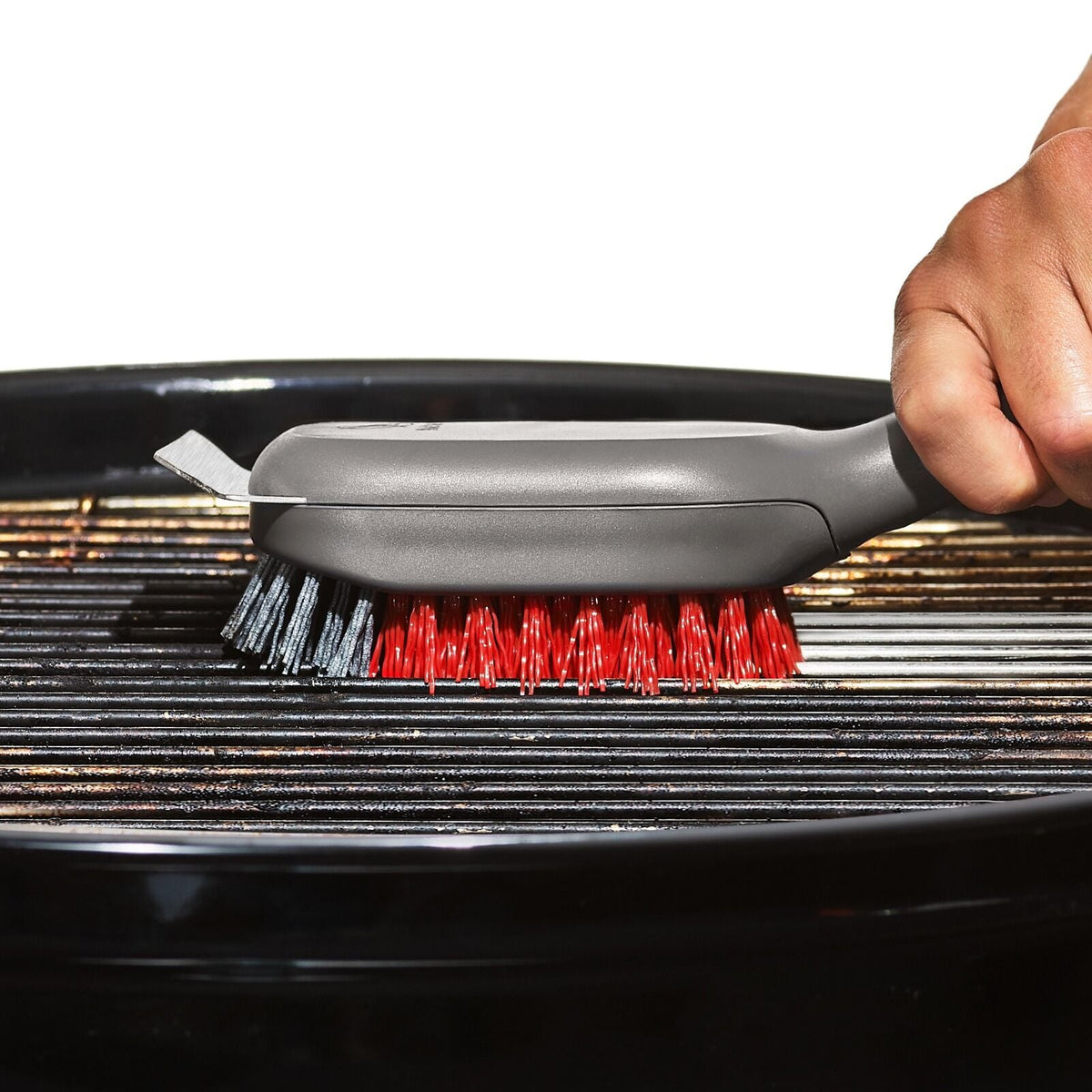 outdoor-nylon-grill-brush-set-of-2-replacement-heads-r4 odr_9210900_nylongrillbrushforcoldcleaningrpmheads_pdp_02.jpeg