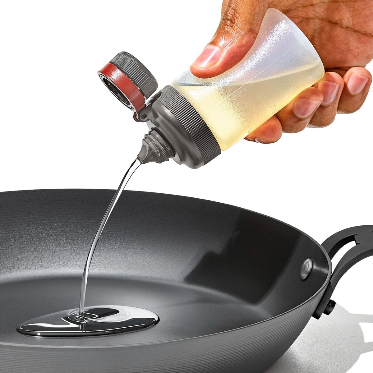 outdoor-7-piece-spice-shaker-and-squeeze-bottle-set-k3 odr_kitchen-prep-spice-sets-condiment_pdp_09.jpeg