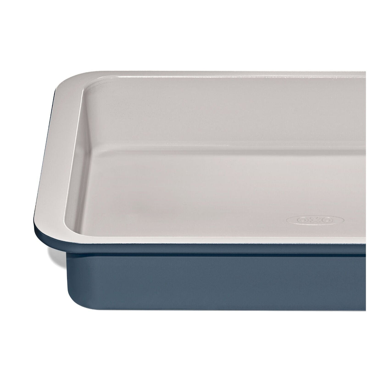 non-stick-pro-ceramic-coated-metal-bakeware-9-x-13-cake-pan-storm-blue-q2 oxo_9x13-cake-pan-stormblue_pdp_05.jpg