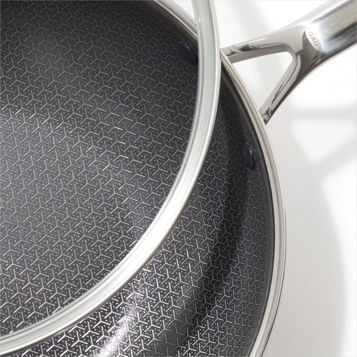 trident-hybrid-non-stick-stainless-steel-5-qt-wok-with-lid-z5 oxo_cc010464-001_trident-12in-wok_ss_pdp_03.jpeg