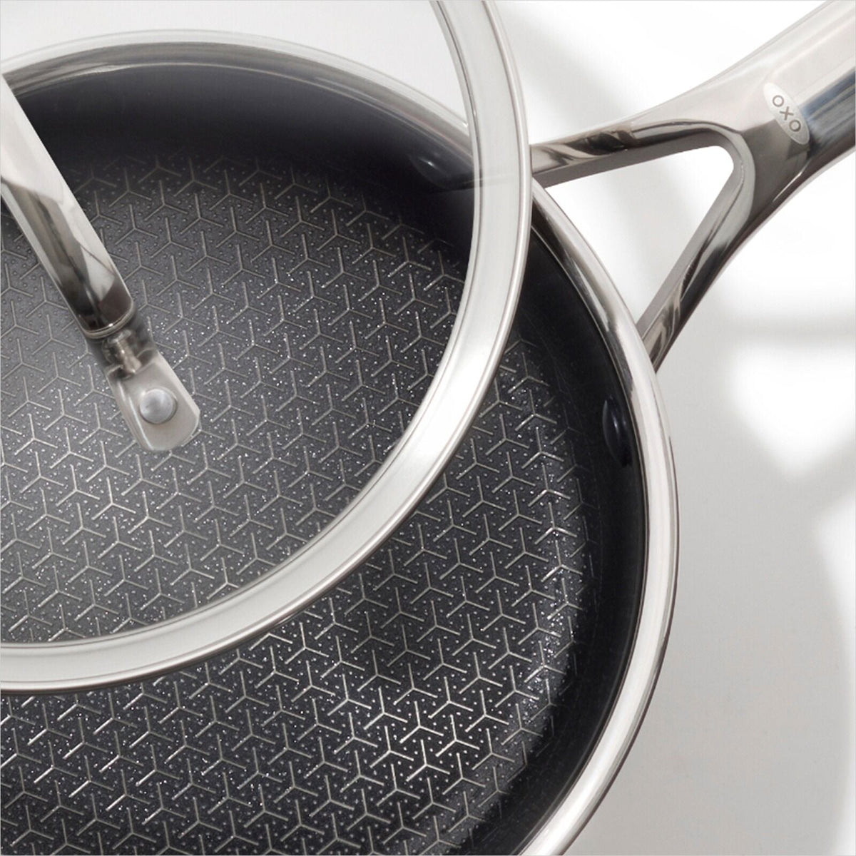 trident-hybrid-non-stick-stainless-steel-2-5-qt-saucepan-with-lid-g8 oxo_cc010465-001_trident-2p5qt-sauce_ss_pdp_03.jpeg