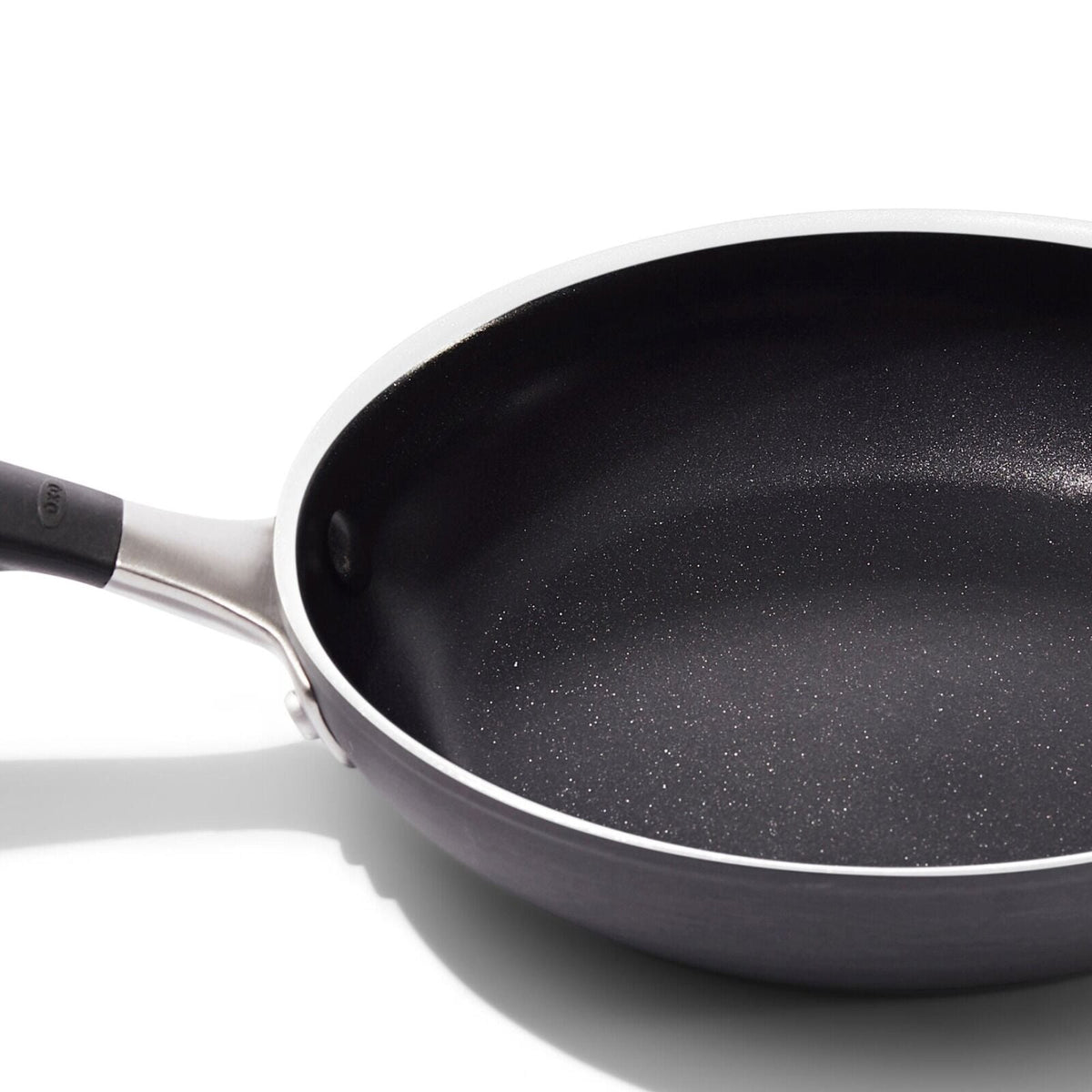 non-stick-pro-every-day-8-inch-frypan-k4 oxo_cc010468-001_nonstick-everyday-8in-fry-pan_pdp_06.jpg