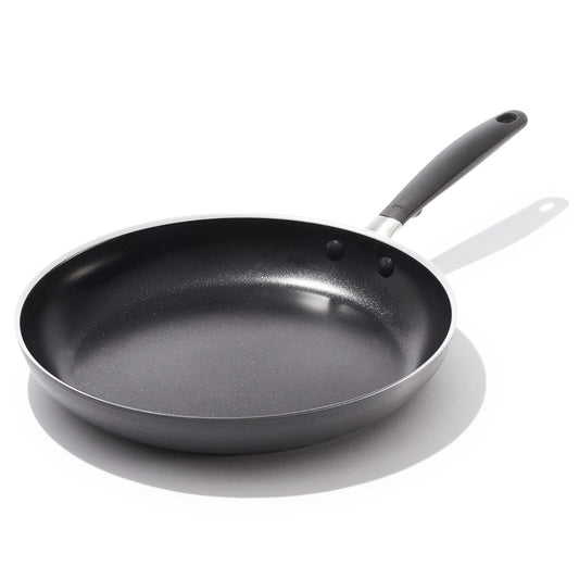 non-stick-pro-every-day-12-inch-frypan-r8 oxo_cc010470-001_nonstick-everyday-12in-fry-pan_pdp_01.jpg