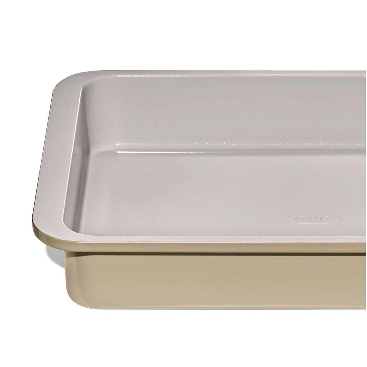 non-stick-pro-ceramic-coated-metal-bakeware-9-x-13-cake-pan-r5 oxo_gg_11415600_9x13-cake-pan-biscuit_pdp_04.jpg