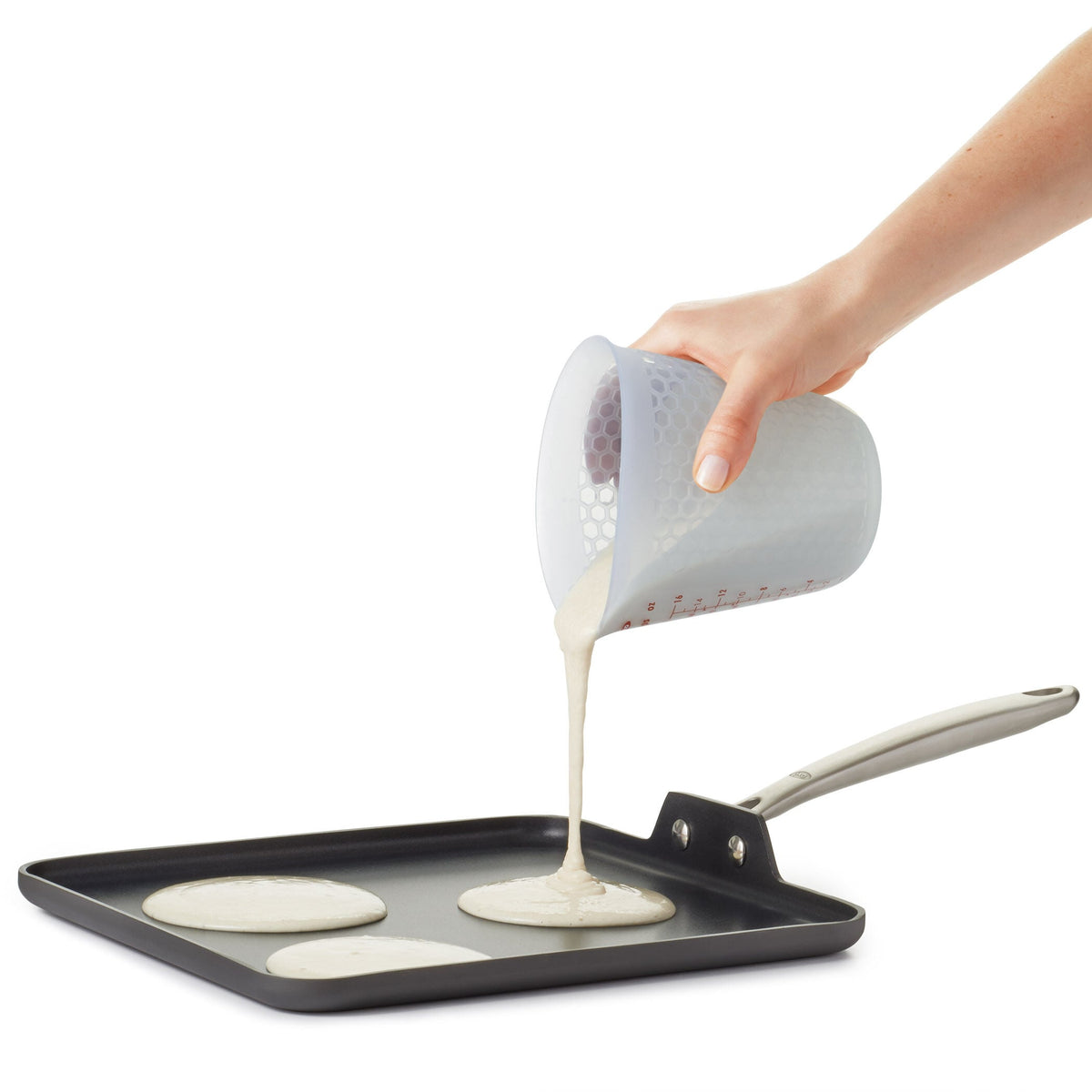2-cup-squeeze-and-pour-silicone-measuring-cup-y1 oxo_good_grips_silicone_measuring_cup_-_batter.jpg