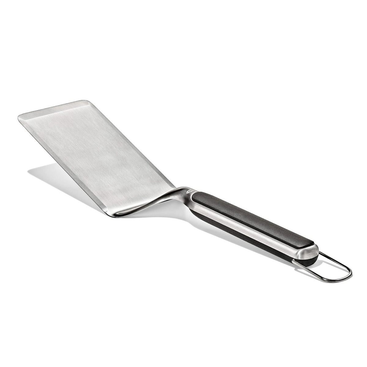 oxo-outdoor-large-griddle-turner-z7 oxo_griddle-turner_apdp_00_main_1.jpeg