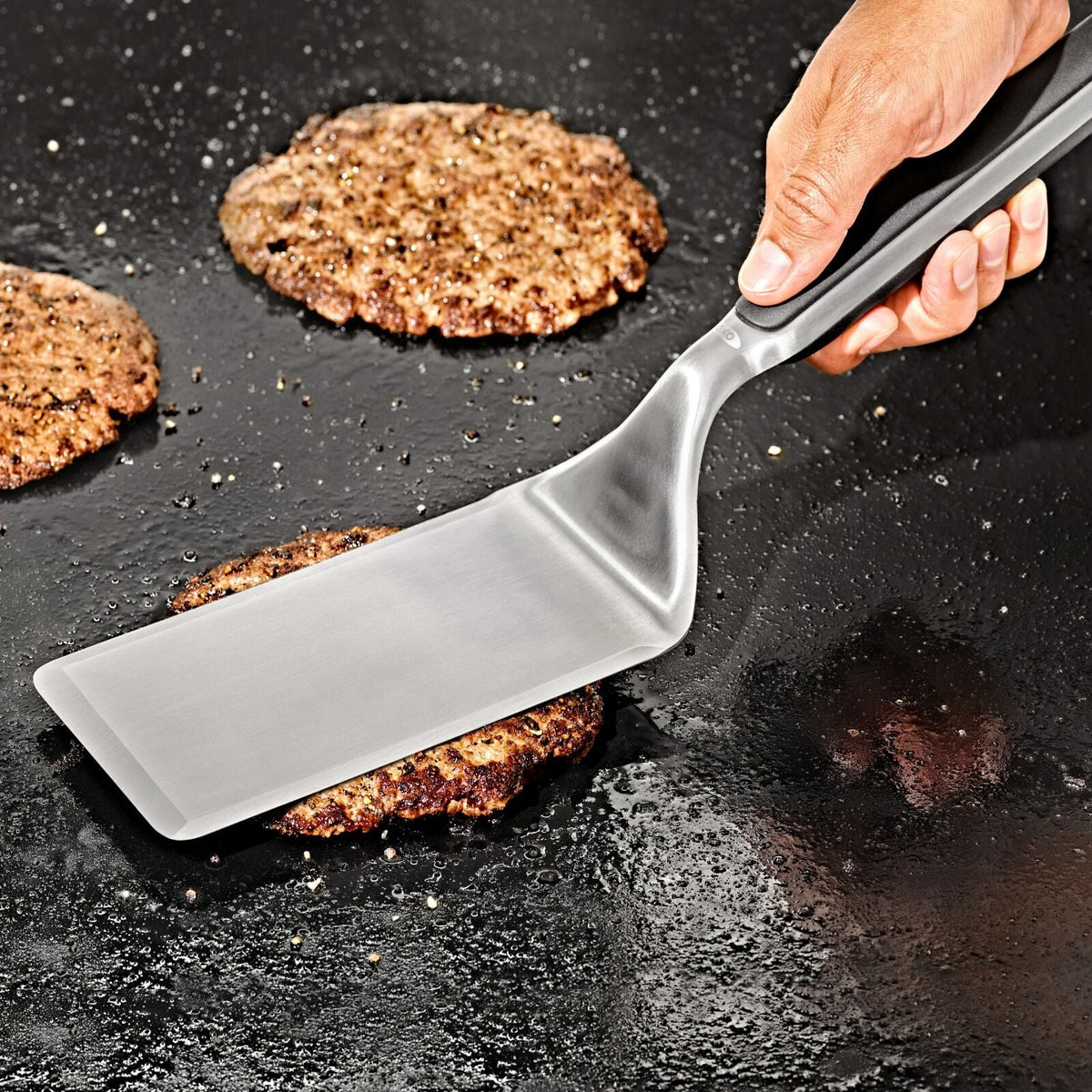 large-griddle-turner-a2 oxo_griddle-turner_pdp_01.jpeg