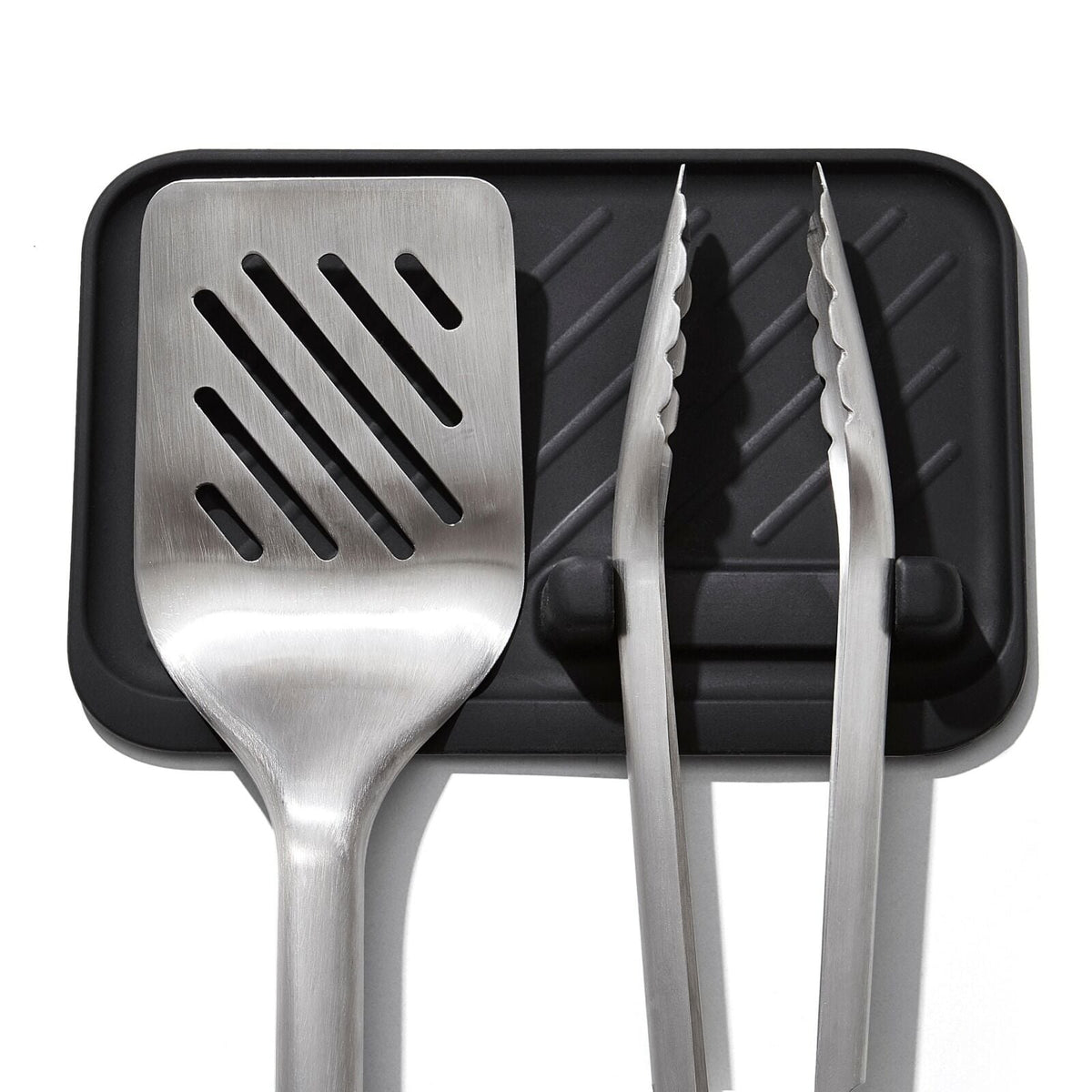 outdoor-3-piece-grilling-tool-set-p0 oxo_grilling_tool_set-9110100_008.jpg
