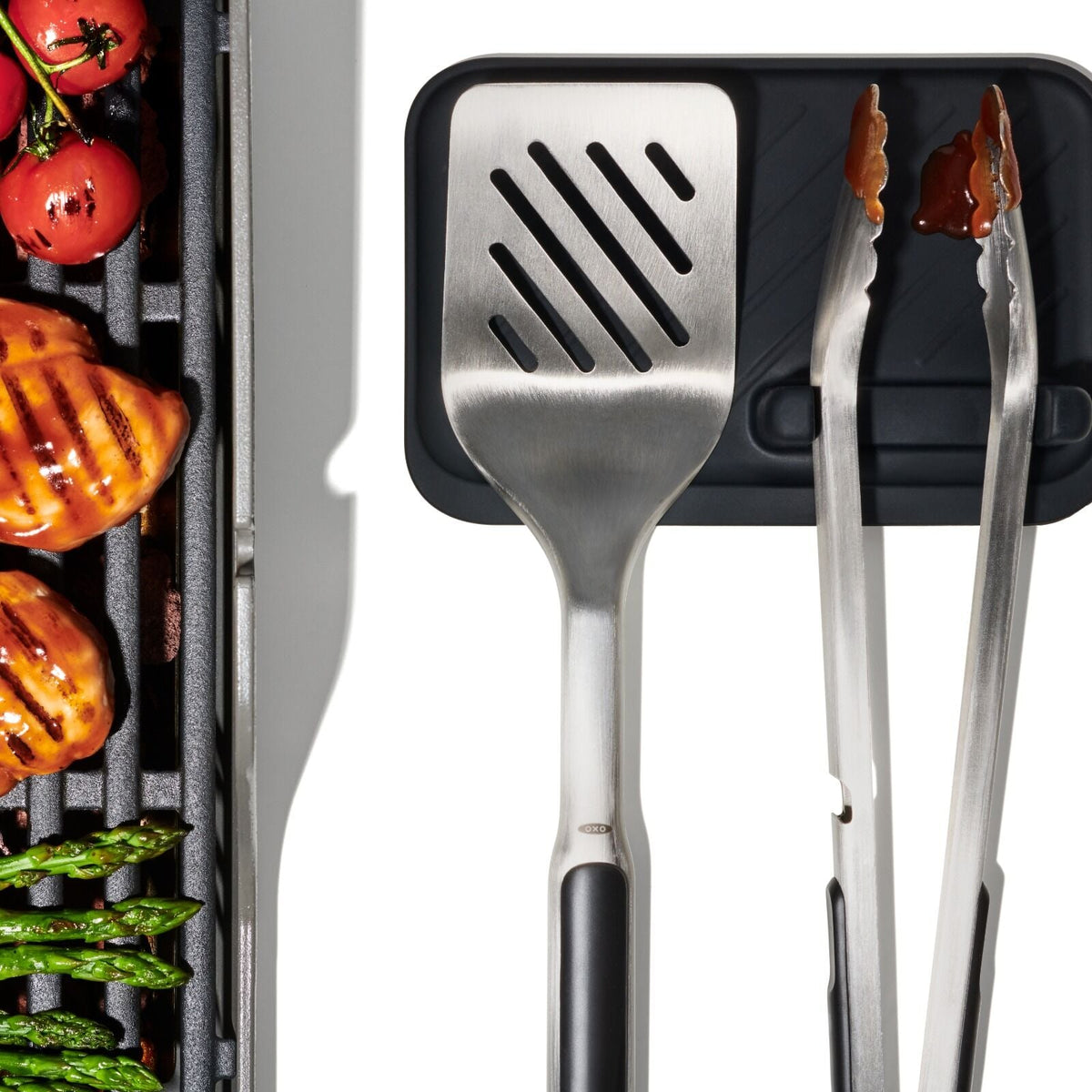 outdoor-3-piece-grilling-tool-set-p0 oxo_grilling_tool_set-9110100_013.jpg