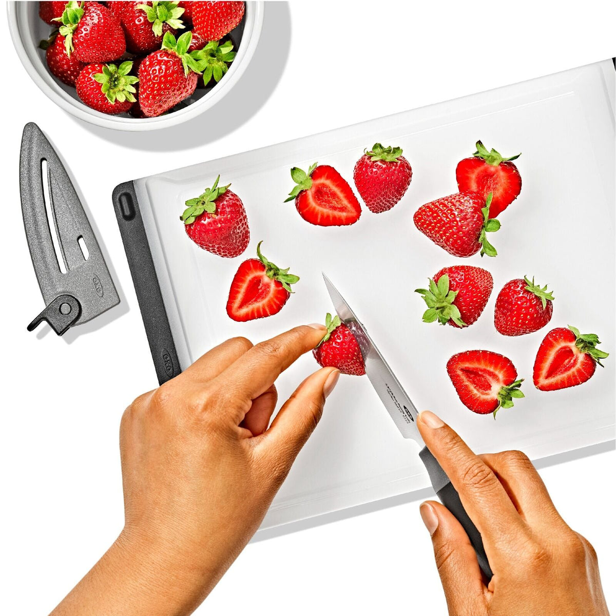 3-5-in-paring-knife-with-locking-sheath-c8 oxo_paring-knife-with-sheath_pdp_05.jpeg