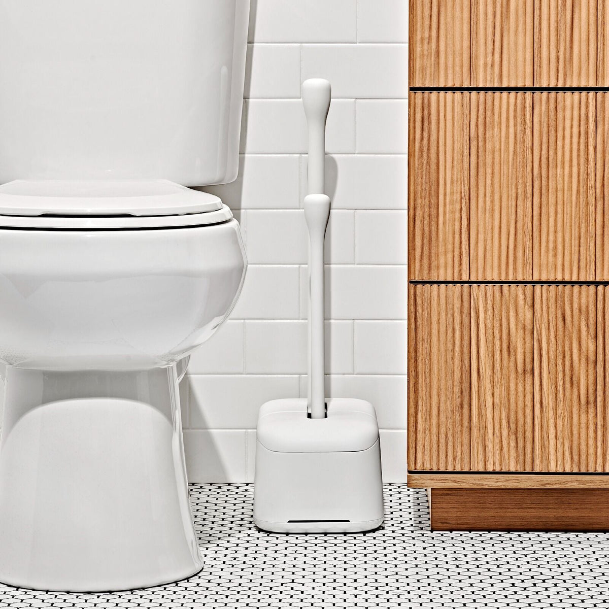 toilet-brush-and-plunger-set-k5 oxo_toilet-brush-plunger-set_pdp_01_3_.jpeg