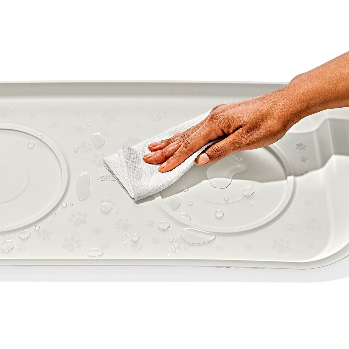 oxo-pet-easy-clean-feeding-mat-v9 pet_7101100_nonslip-feeding-mat_pdp_02.jpeg