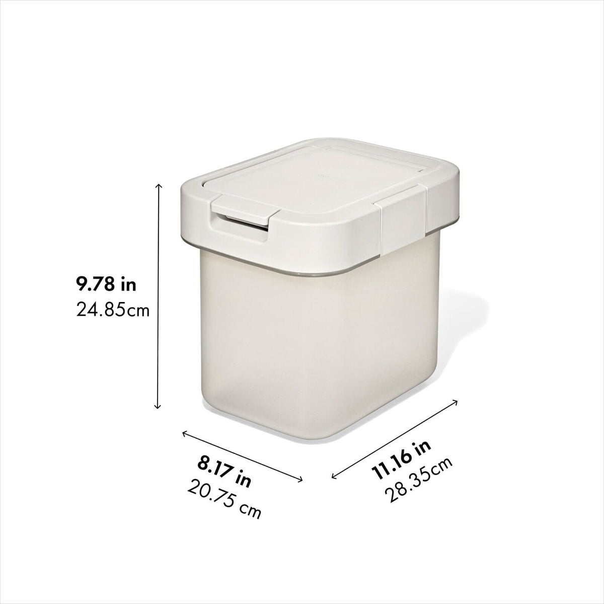 oxo-pet-airtight-food-container-with-scoop-small-o6 pet_7301700_airtight-food-container-small_apdp_01_dim.jpg