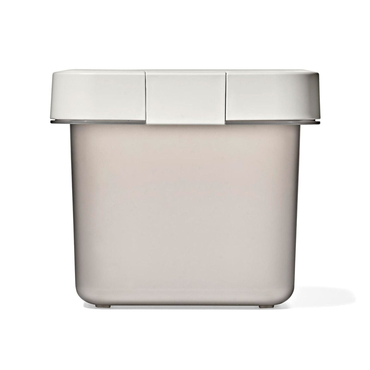 oxo-pet-airtight-food-container-with-scoop-small-o6 pet_7301700_airtight-food-container-small_pdp_03.jpg