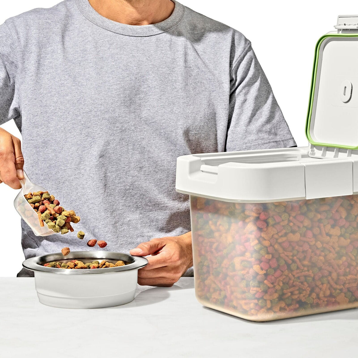 oxo-pet-airtight-food-container-with-scoop-small-o6 pet_7301700_airtight-food-container-small_pdp_05.jpg