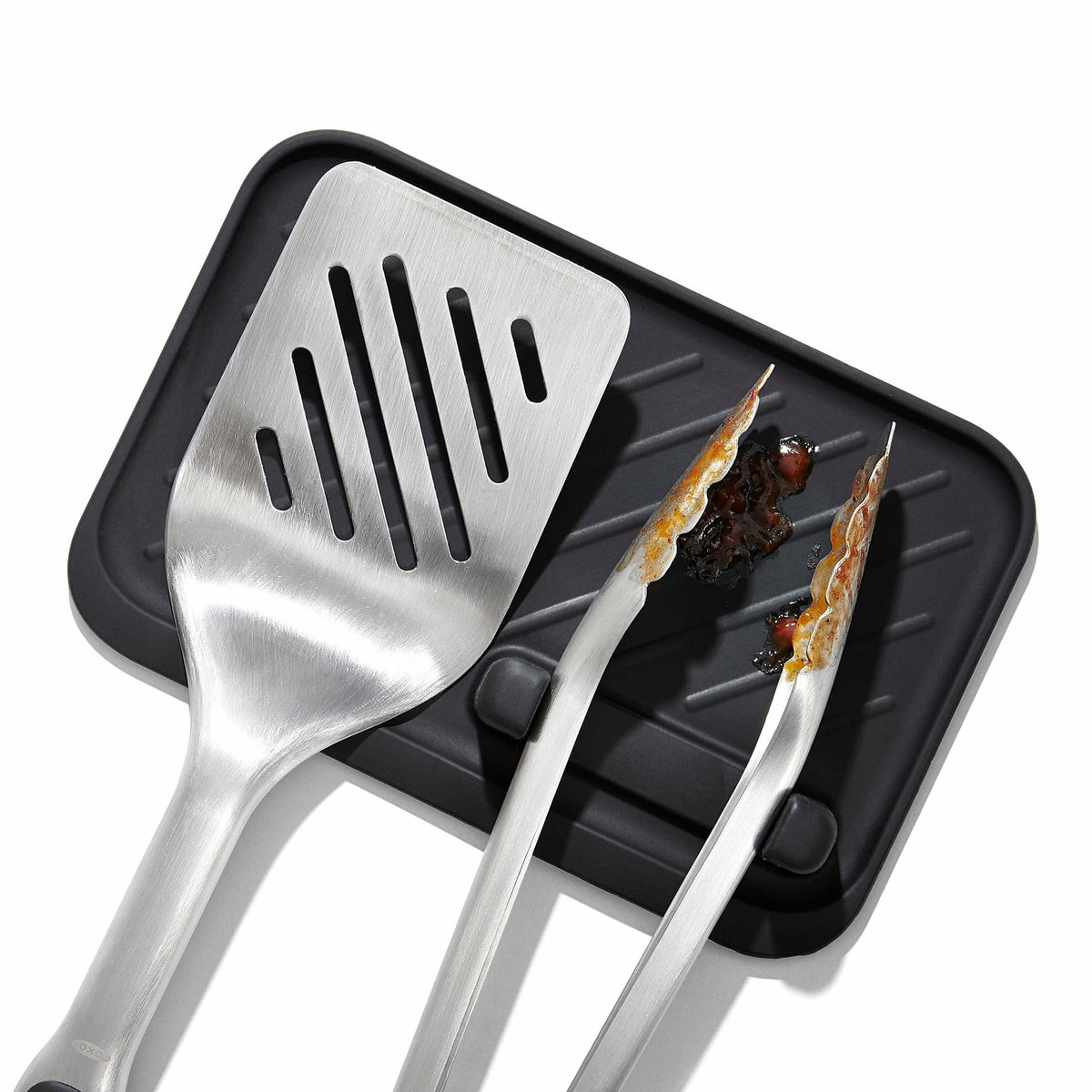 oxo-good-grips-grilling-turner-and-tongs-set-l0 sw_21185800_050620_1_rgb_1_.jpg