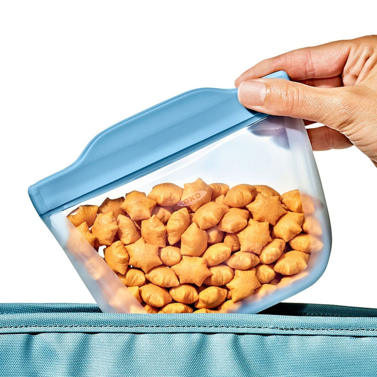 tot-silicone-reusable-bags-2-piece-mixed-snack-set-i9 tot_61166200_2pcbagcupsnackset-dusk_pdp_02.jpg