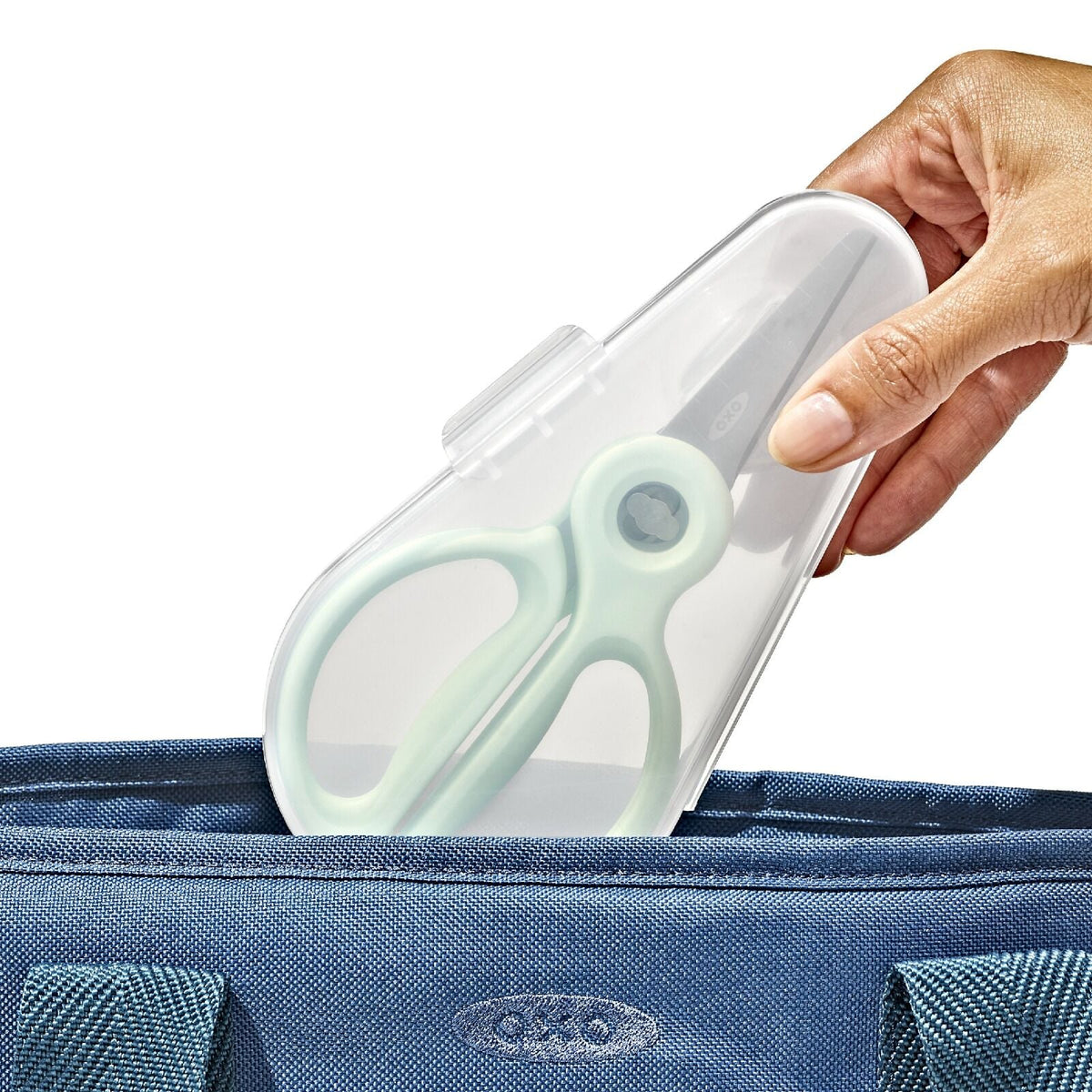 on-the-go-food-scissors-with-case-p1 tot_61176600_baby-food-scissors-opal_pdp_03.jpeg
