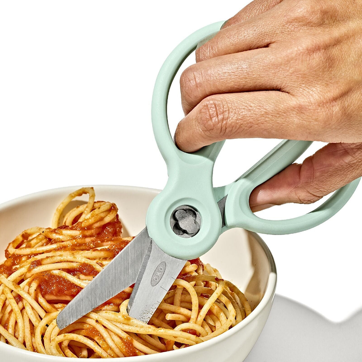 on-the-go-food-scissors-with-case-p1 tot_61176600_baby-food-scissors-opal_pdp_04.jpeg