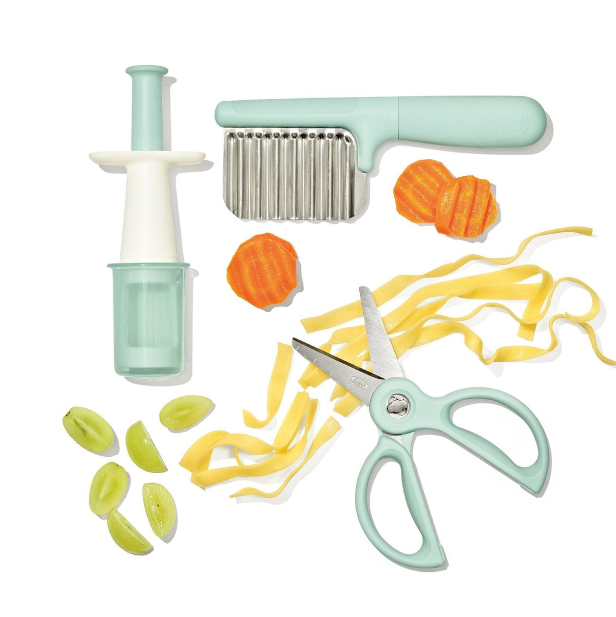 cut-and-prep-set-3-piece-p2 tot_61176700_baby-food-prep-set_pdp_01.jpeg