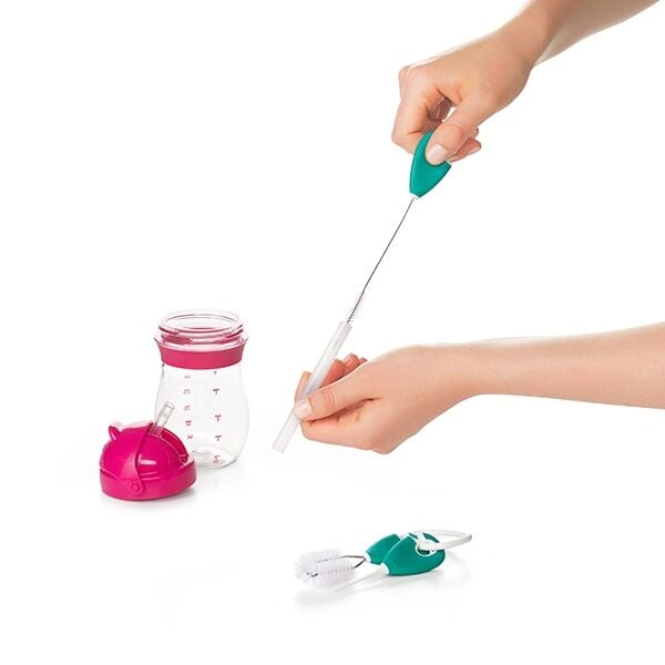 cleaning-set-for-straw-and-sippy-cups-s5 tot_62123100_4d.jpg
