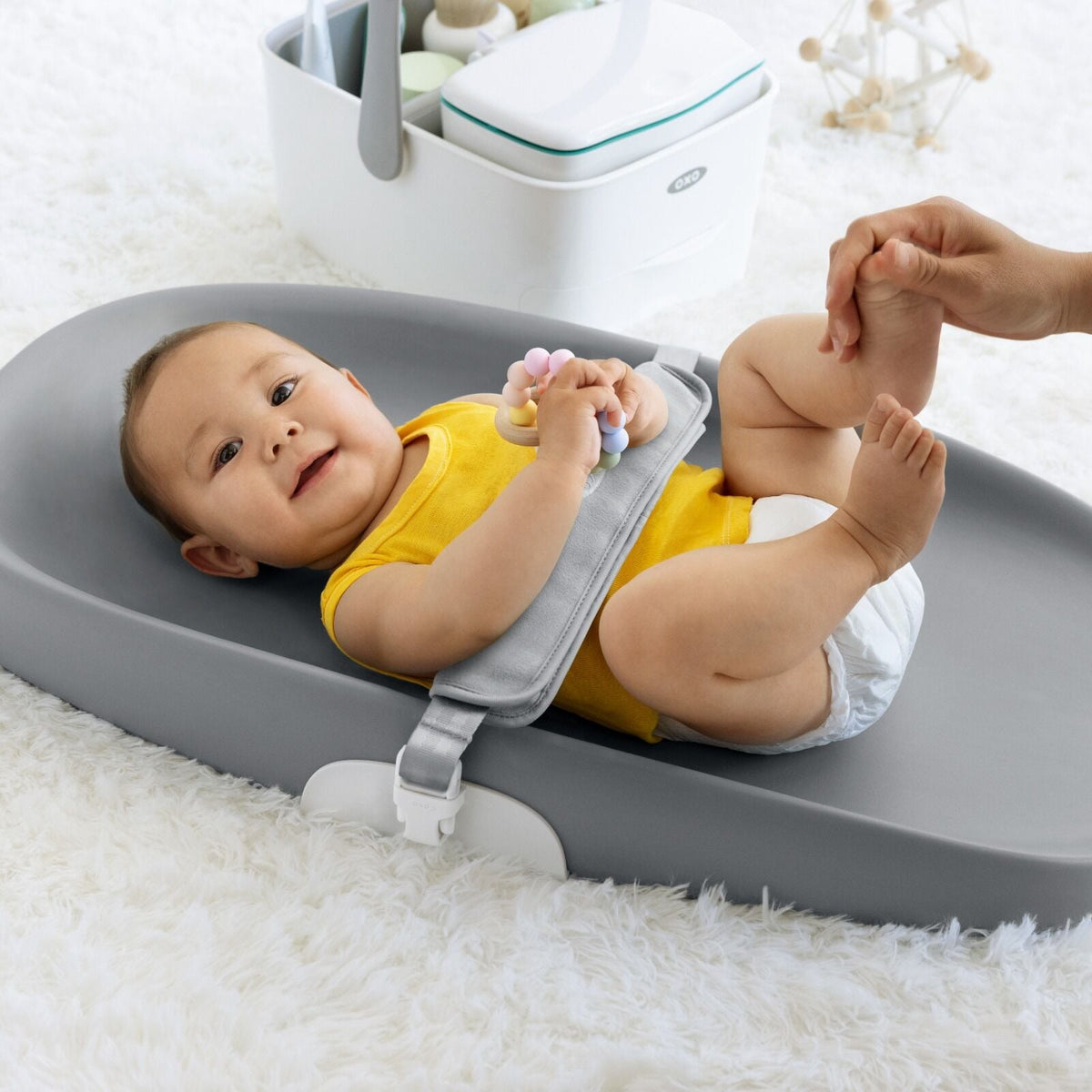 tot-changing-pad-gray-m9 tot_63154800_changingpad_pdp_03.jpg