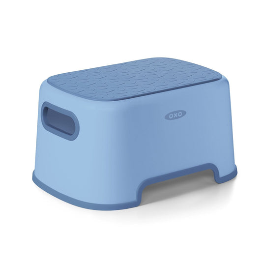 step-stool-dusk-s3 tot_63171600_step-stool-dusk_00_main.jpeg