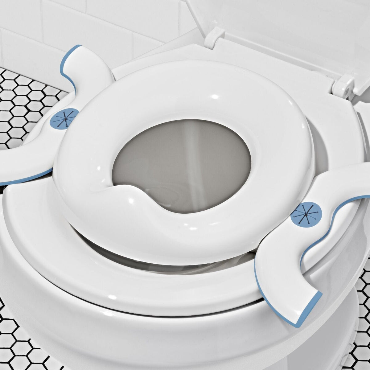 oxo-tot-2-in-1-go-potty-dusk-u4 tot_63172100_2in1-go-potty-dusk_pdp_03.jpeg